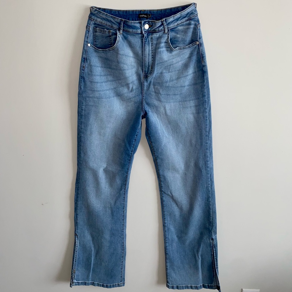 BOOHOO Med/Light Wash Straight Leg Jean w Slit US 10, UK 14, EU FR 42, EU DE 40